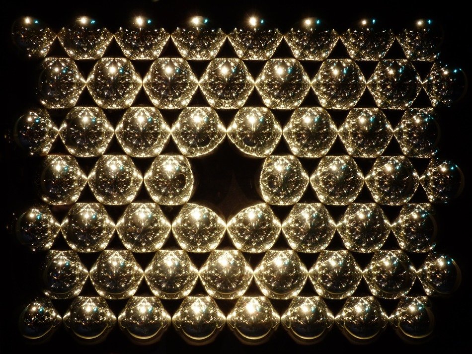 balls metal refraction reflection