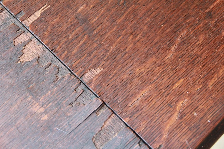 wooden brown woody old broken