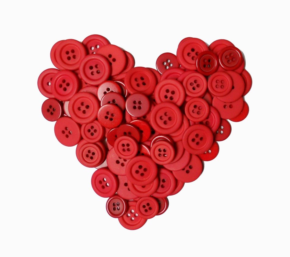 buttons red hearts crafts crafty