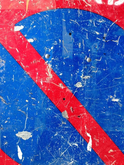panel parking forbidden red and blue