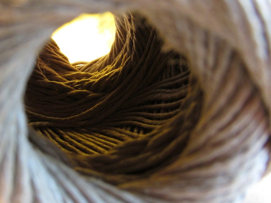 twine thread string light tunnel