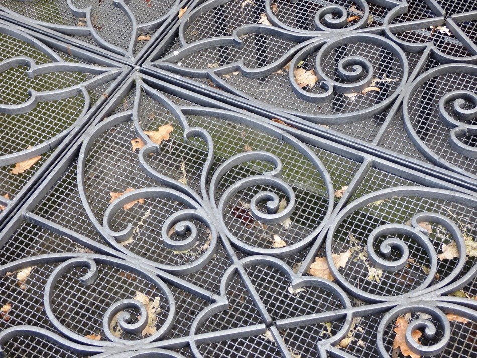 grid forged model fancy texture