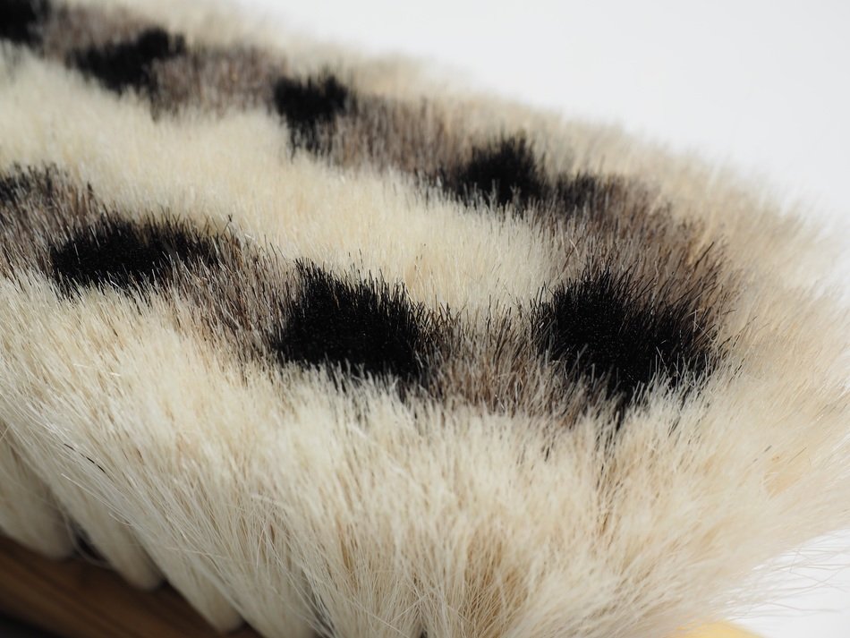 brush goat hair pattern black