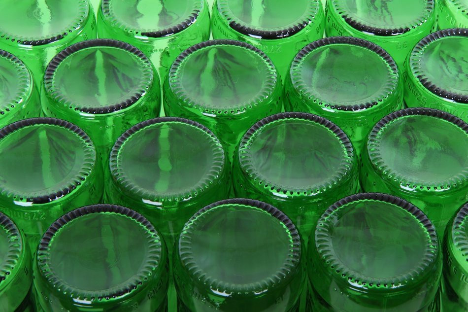 alcohol beer bottle clean detail