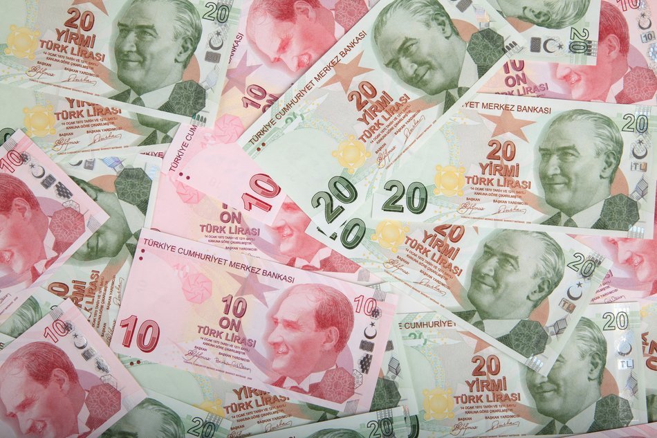 lira banknotes of different face value