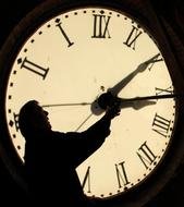 Daylight Saving Time Began In 1975 But Will Americans Do Away With It