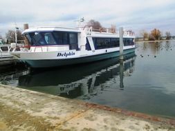 ship motor port lake water