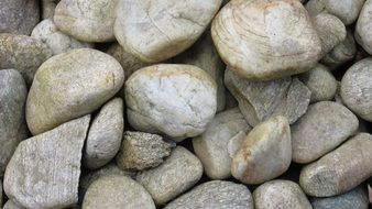 stones on the beach pattern