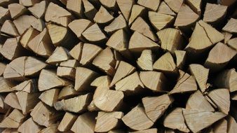 holzstapel firewood