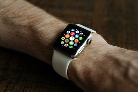 apple smart watch interface