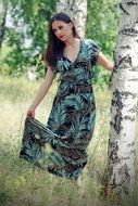 woman at the tree