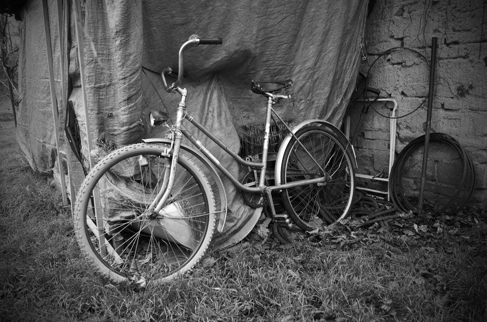 old bicycle black white heritage