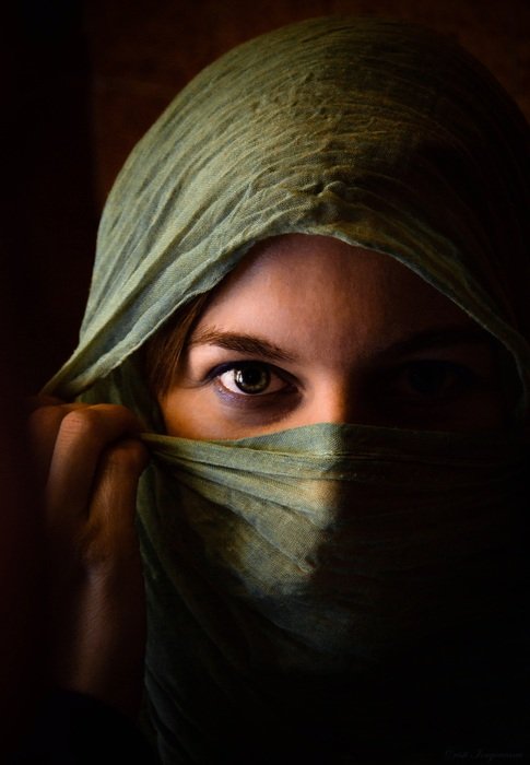 beautiful muslim girl, portrait