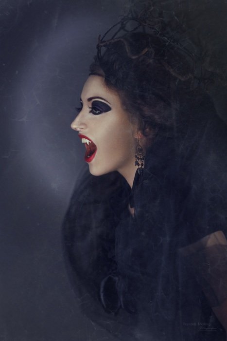 Mystic vampire creepy the witch sorceress