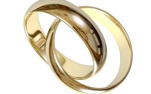 gold shiny rings as a picture for clipart