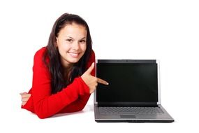 girl and business computer