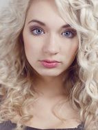 girl young makeup
