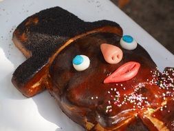 decorated wedding pastries