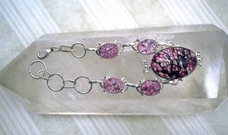 Beautiful cerise bracelet made of quartz