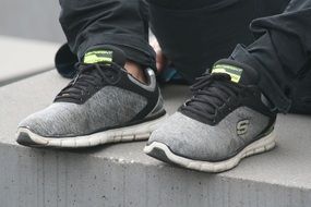 shoes sneakers