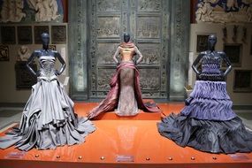 theatre mannequin museum art exhibition of fashion dress