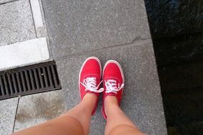 red shoe fashion