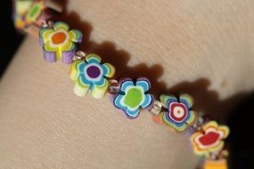 bracelet of beads in the shape of flowers