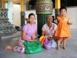 grandma, mom and girl in burma