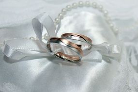 wedding white rose ring marriage gold ribbon pearl