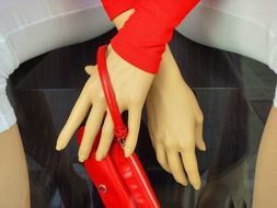 mannequin's hands