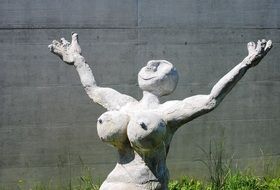 woman caricatured sculpture