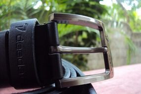 leather men's belt
