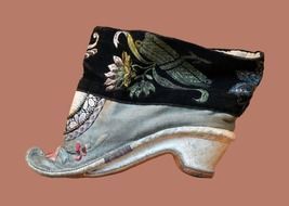 18th century Chinese shoes