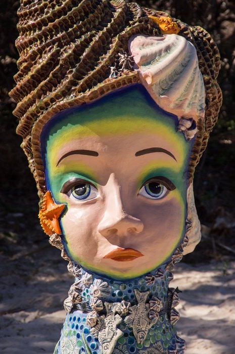 the original sculpture of a girl's head in Australia