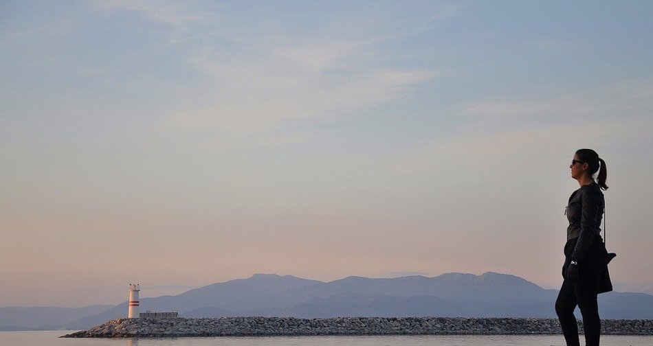 woman at the lighthouse