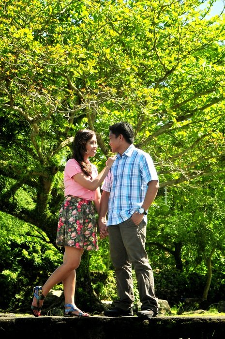 Indonesian couple in garden