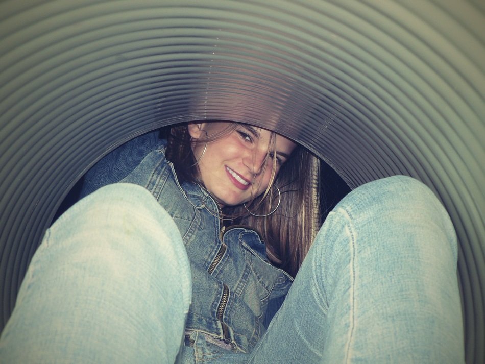 girl in the tube close up