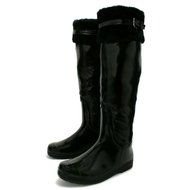 black Snow Boots drawing