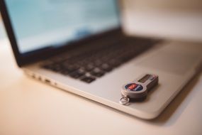 id secure on a laptop