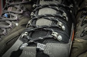 hiking shoes laces