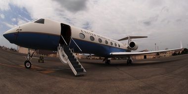 Photo of gulfstream aircraft