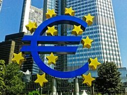 euro currency statue
