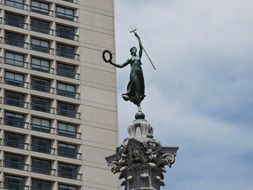 city statue san francisco