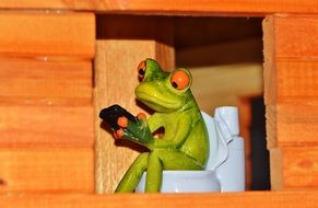 ceramic frog with mobile