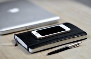 desk, notebook ,phone, cell ,mobile,mobile phone,technology,apple