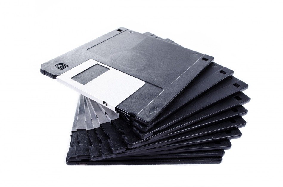 pile of diskettes