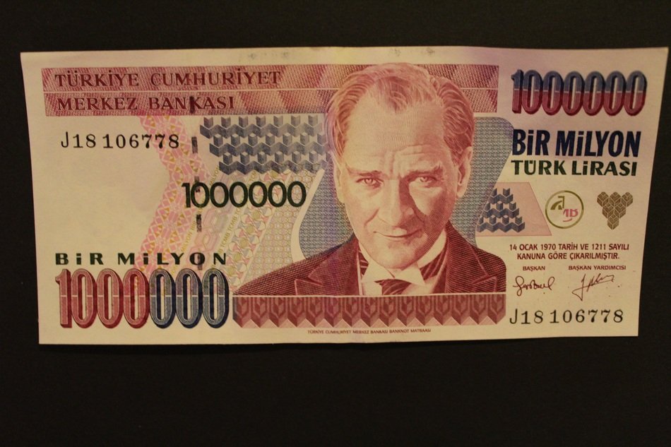 bank note of the turkish lira
