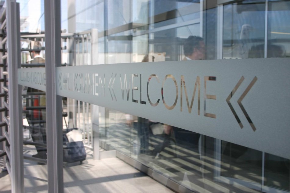 airport welcome text