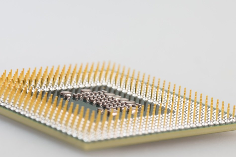 the CPU with legs