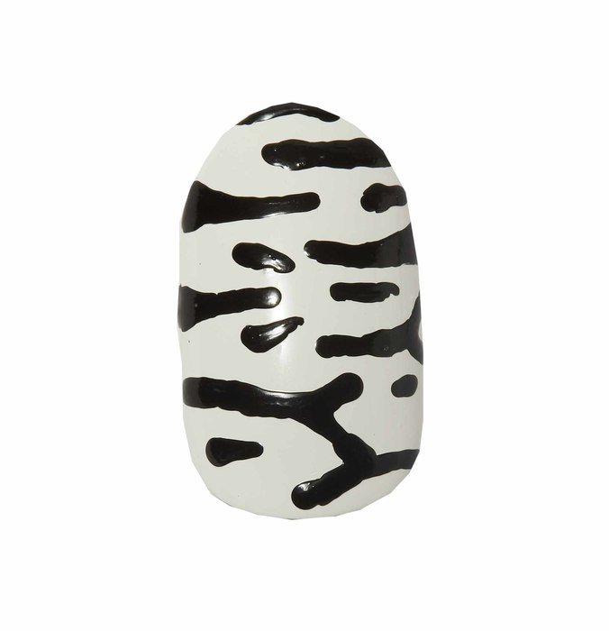 black and white drawing on the nail